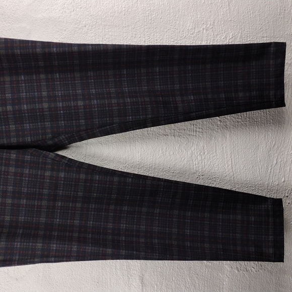 Talbots Petite Black Checkered Plaid High Rise Pull On Straight Leg Ankle Pant - Picture 3 of 9